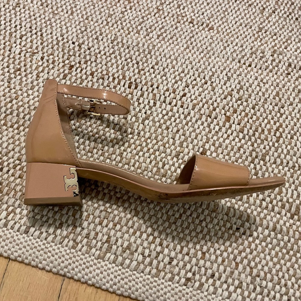 Tory Burch beige block heel